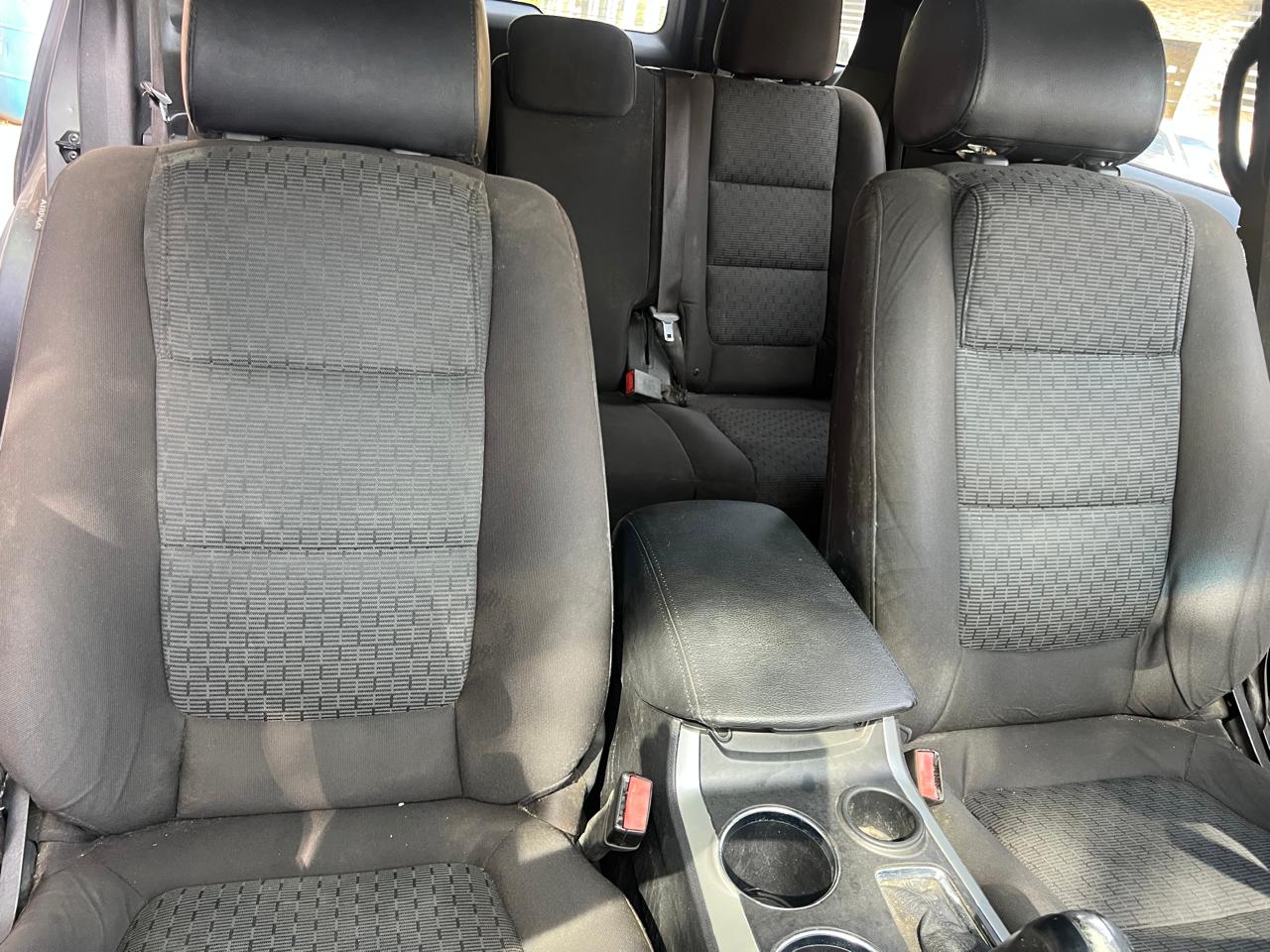 Vendo Ford explorer XLT 2011 Foto 7280359-5.jpg