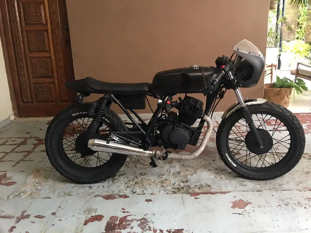 Motocicleta Yamaha Cafe Racer 250cc Foto 7280517-1.jpg