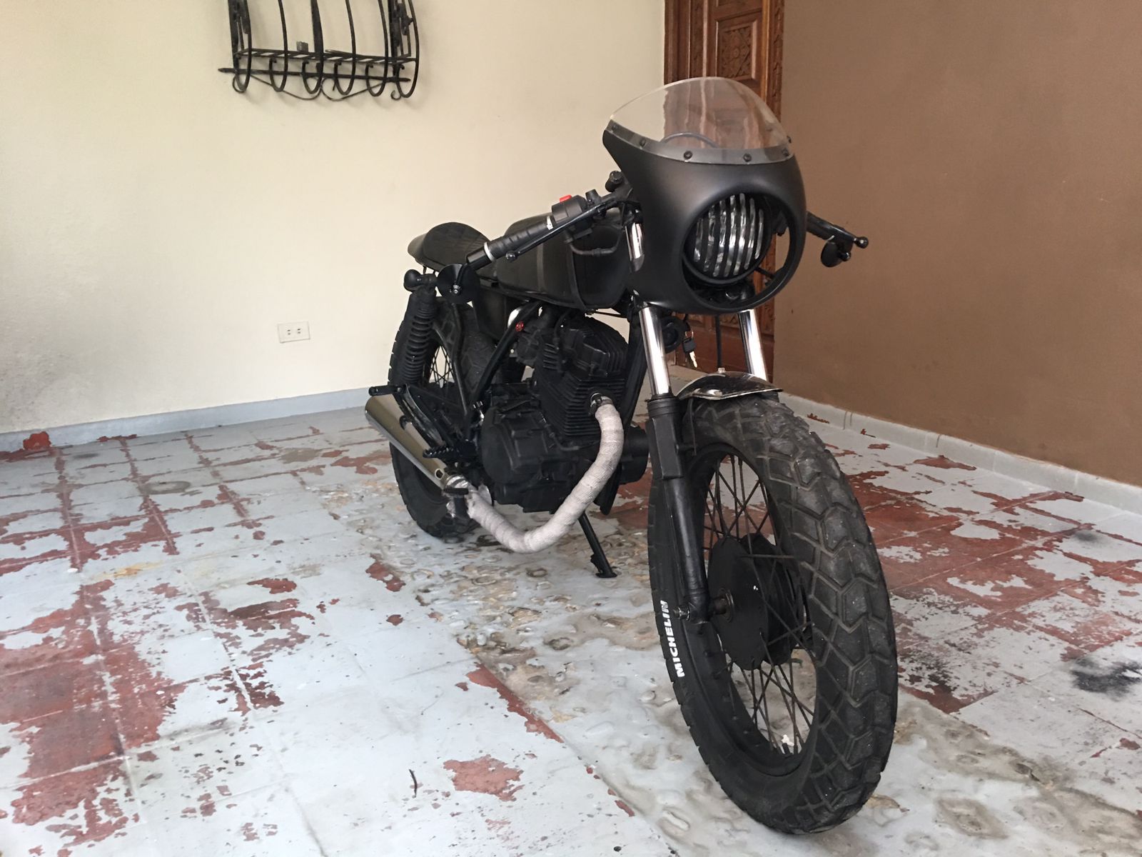 Motocicleta Yamaha Cafe Racer 250cc Foto 7280517-3.jpg