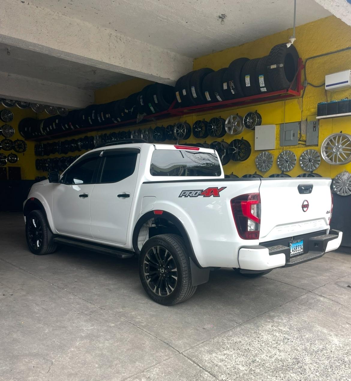 Nissan Frontier pro 4X 2023 en Peravia Foto 7280546-7.jpg