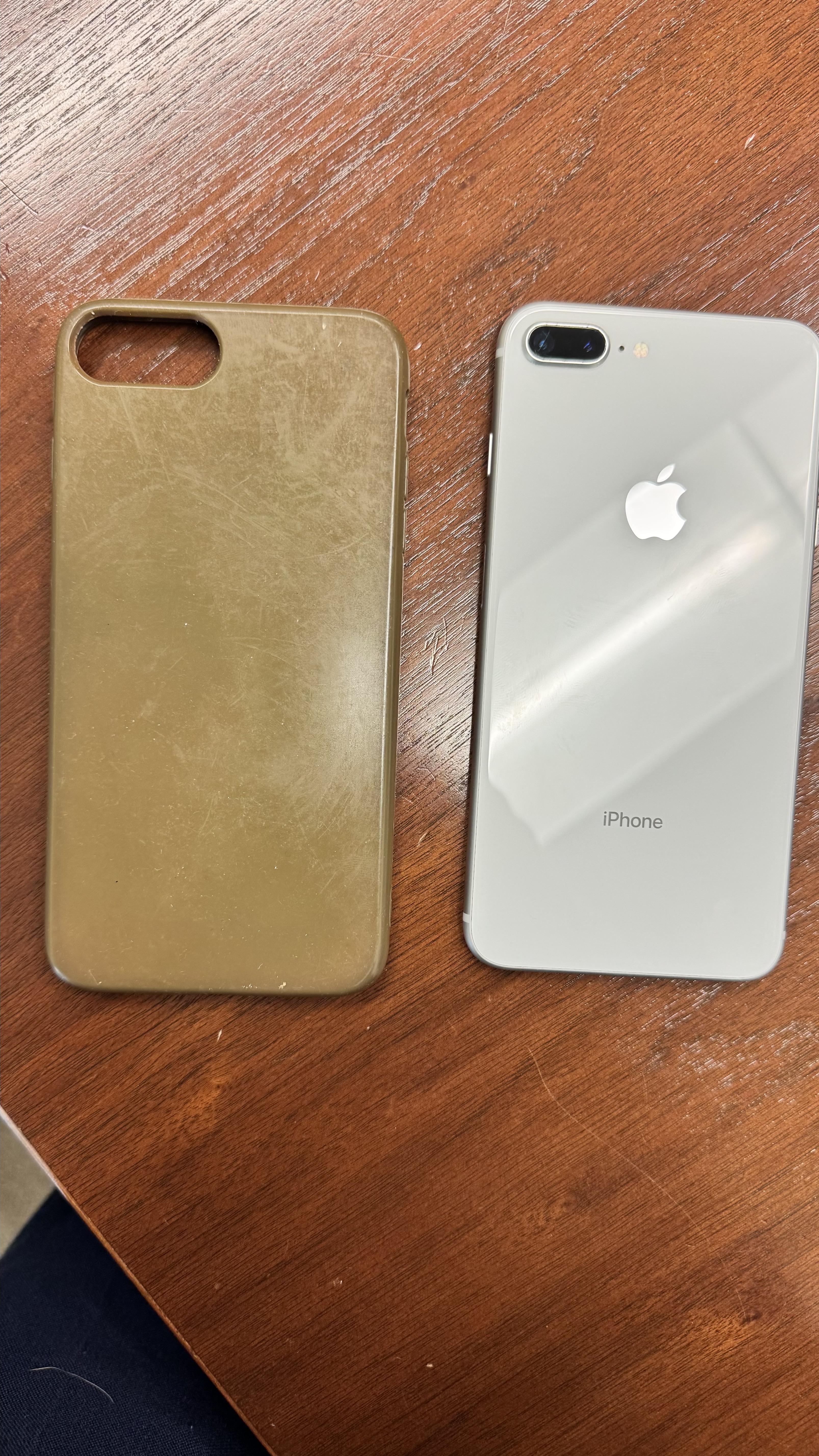 iPhone 8 Plus plateado 64GB Foto 7280646-3.jpg