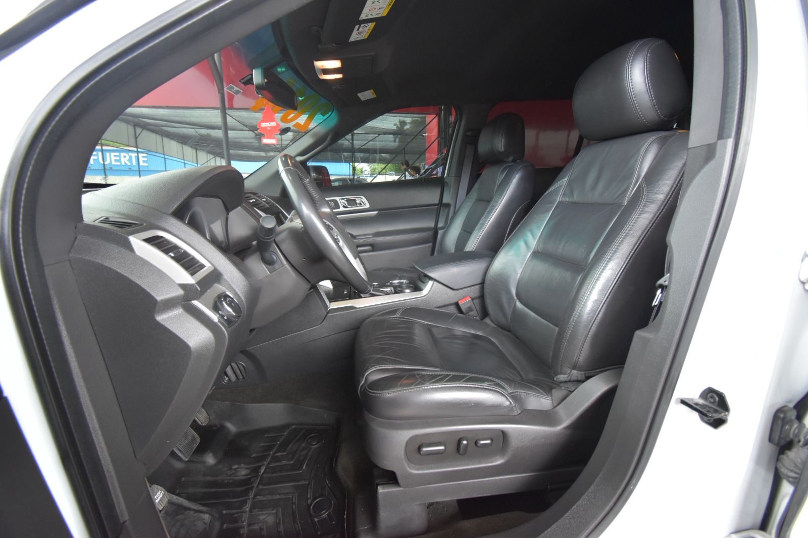 Ford Explorer XLT 2014 Foto 7280817-7.jpg