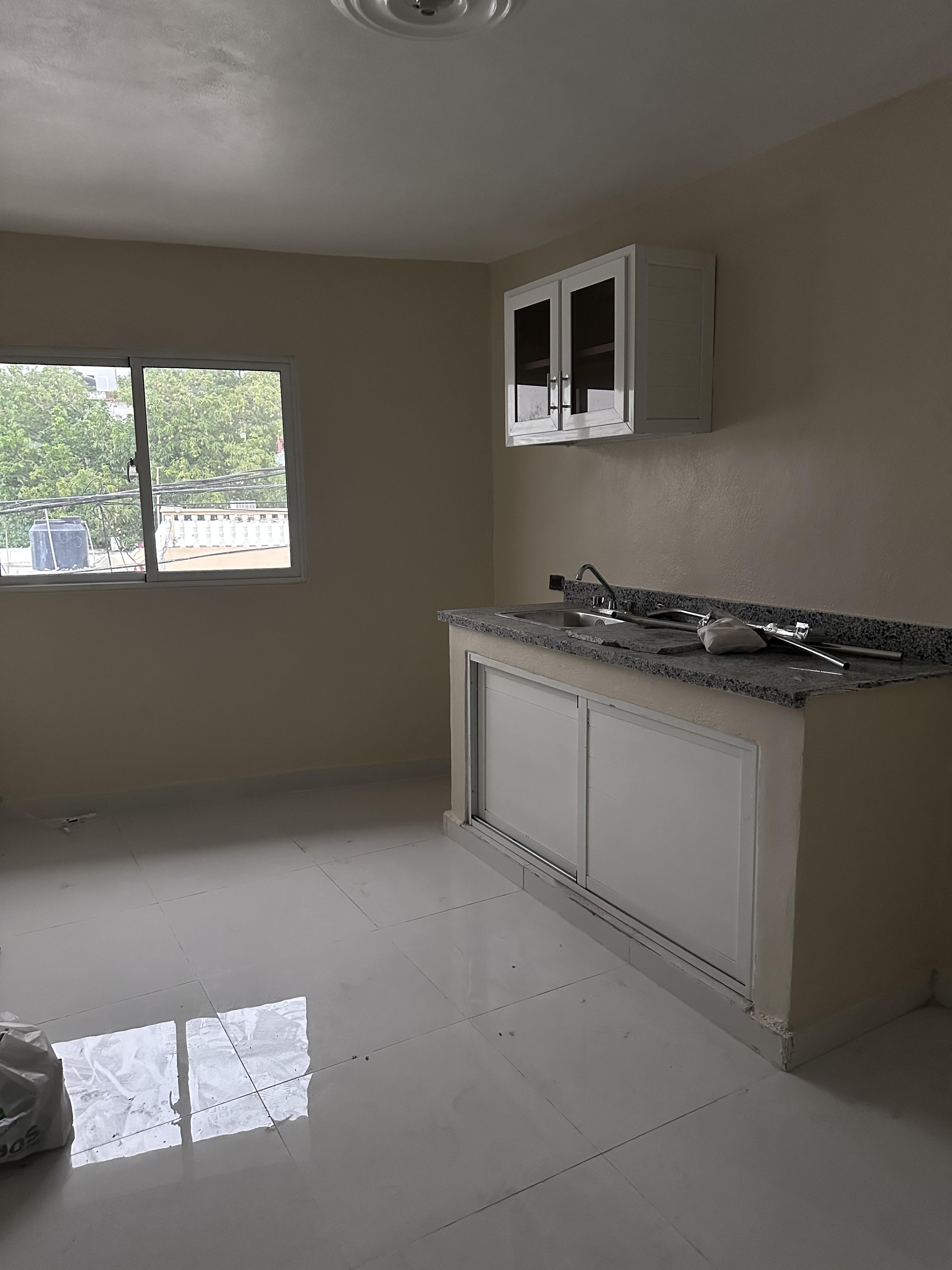 ALQUILO HABITACIONES ESTUDIO APARTA ESTUDIOS Y APARTAMENTOS CERCA DE L Foto 7280842-2.jpg