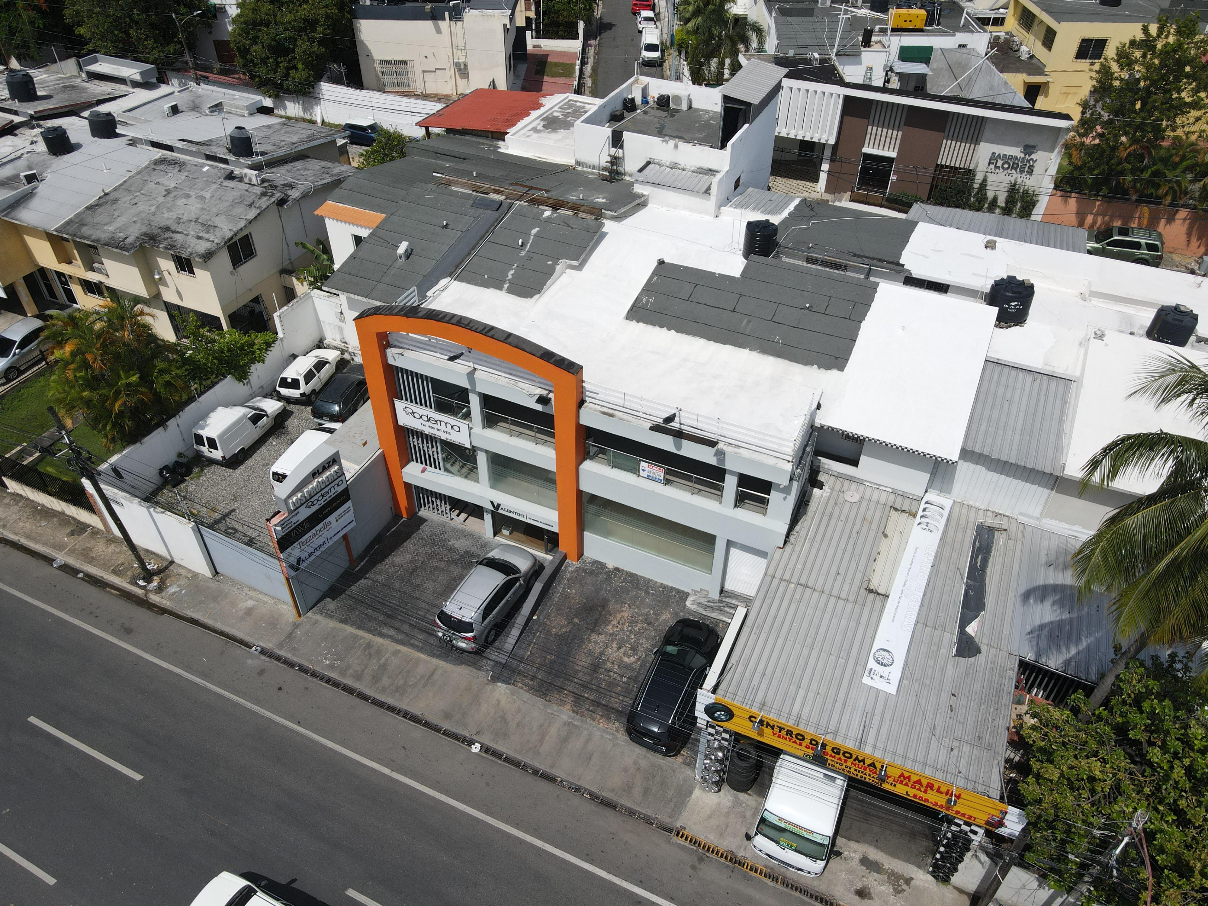 Local Comercial en Alquiler – Avenida Los Próceres Ubicación Inmejorab Foto 7280871-1.jpg