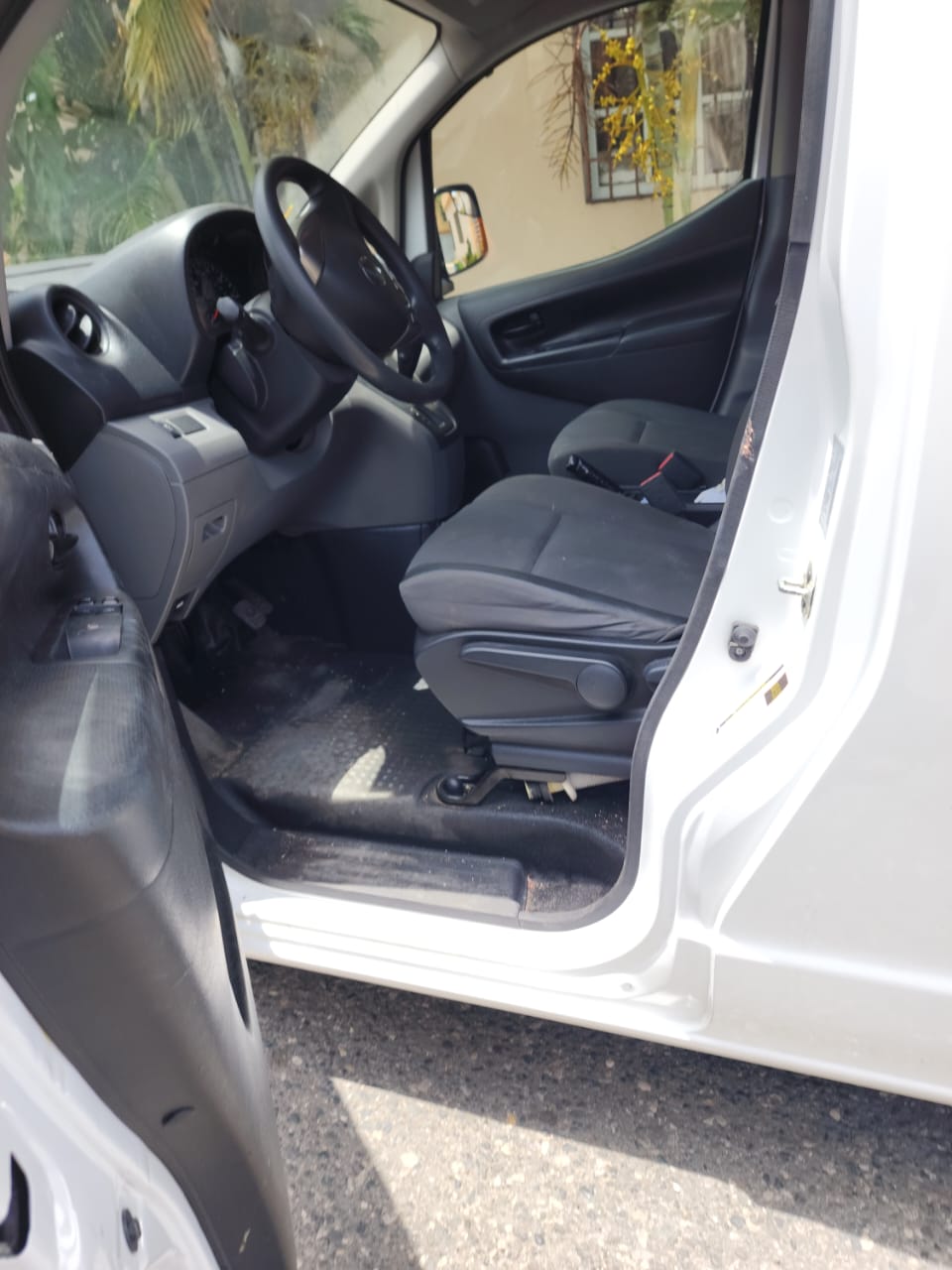 Nissan nv 200 2019 Foto 7280892-2.jpg