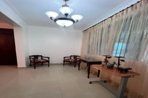 Apartamento en Venta – Primer Nivel con Patio en La Esmeralda Santiago Foto 7280963-6.jpg