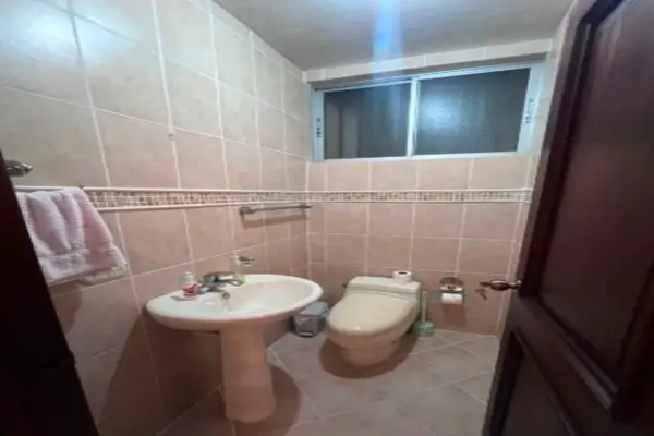 Apartamento en Venta – Primer Nivel con Patio en La Esmeralda Santiago Foto 7280963-8.jpg