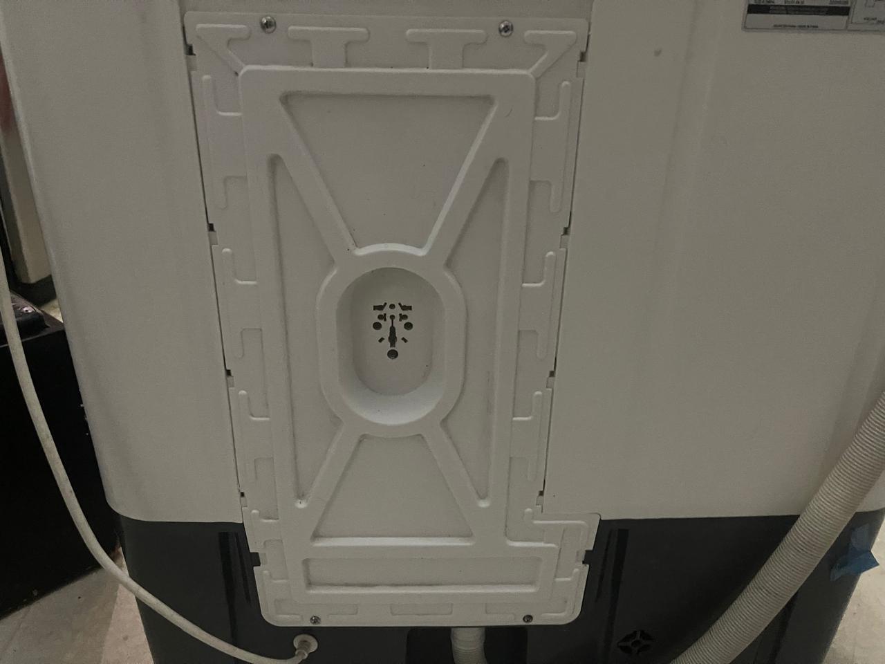 POR MOTIVOS DE VIAJE VENDO LAVADORA COMO NUEVA FRIGIDAIRE SUPER TWIN 9 Foto 7280984-10.jpg