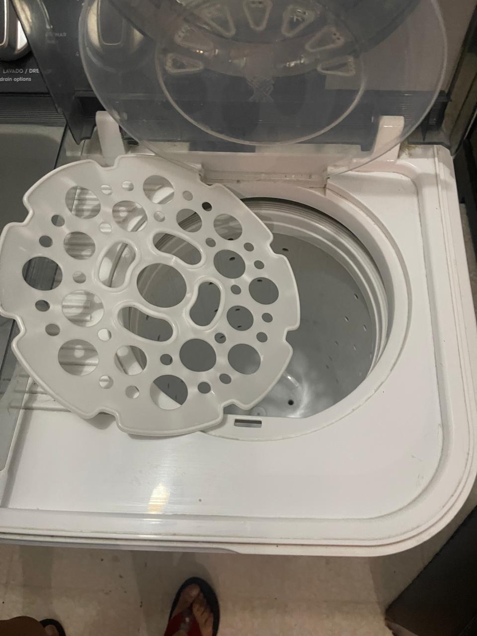 POR MOTIVOS DE VIAJE VENDO LAVADORA COMO NUEVA FRIGIDAIRE SUPER TWIN 9 Foto 7280984-5.jpg