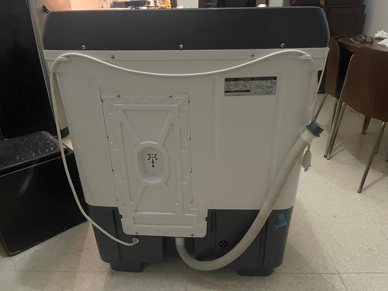 POR MOTIVOS DE VIAJE VENDO LAVADORA COMO NUEVA FRIGIDAIRE SUPER TWIN 9 Foto 7280984-9.jpg
