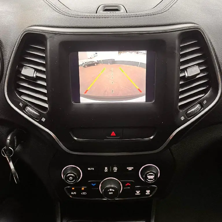 Jeep Cherokee Latitude 2019 Foto 7281109-11.jpg