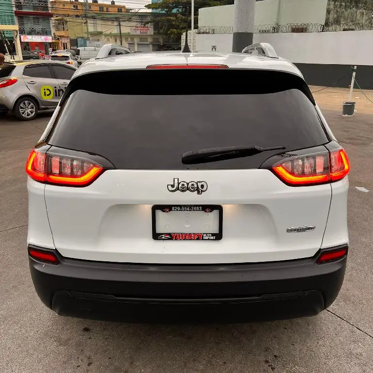 Jeep Cherokee Latitude 2019 Foto 7281109-4.jpg