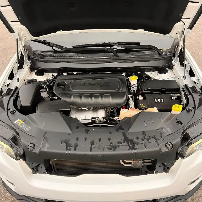 Jeep Cherokee Latitude 2019 Foto 7281109-5.jpg