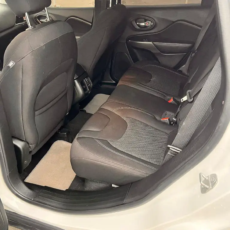 Jeep Cherokee Latitude 2019 Foto 7281109-9.jpg
