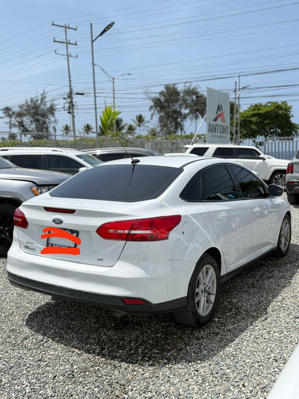 8098203827 FORD FOCUS 2018 efectivo oferta 465000 ???????? si es finan Foto 7281145-2.jpg