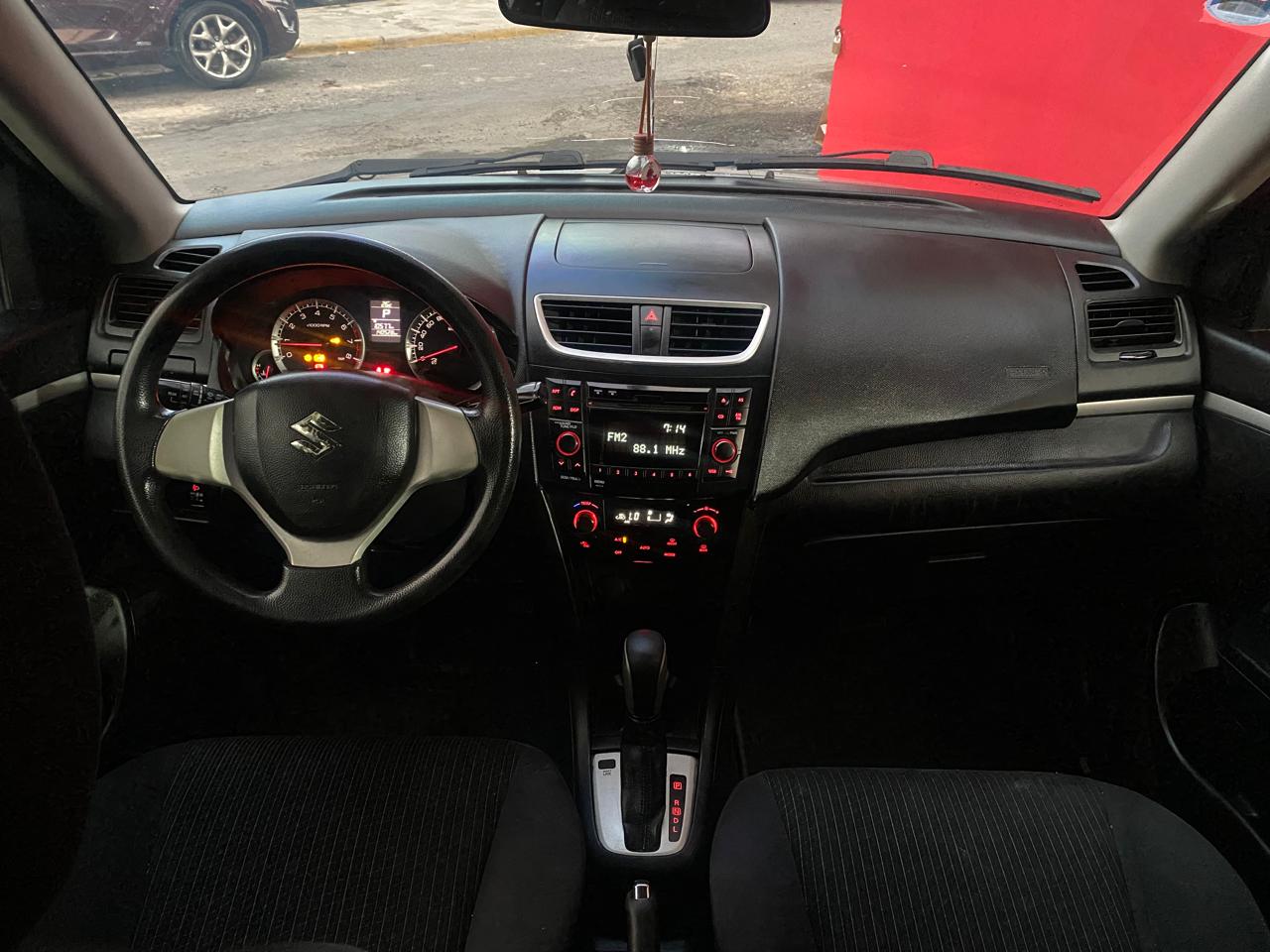  Suzuki Swift 2014 470000.00 Foto 7281220-7.jpg