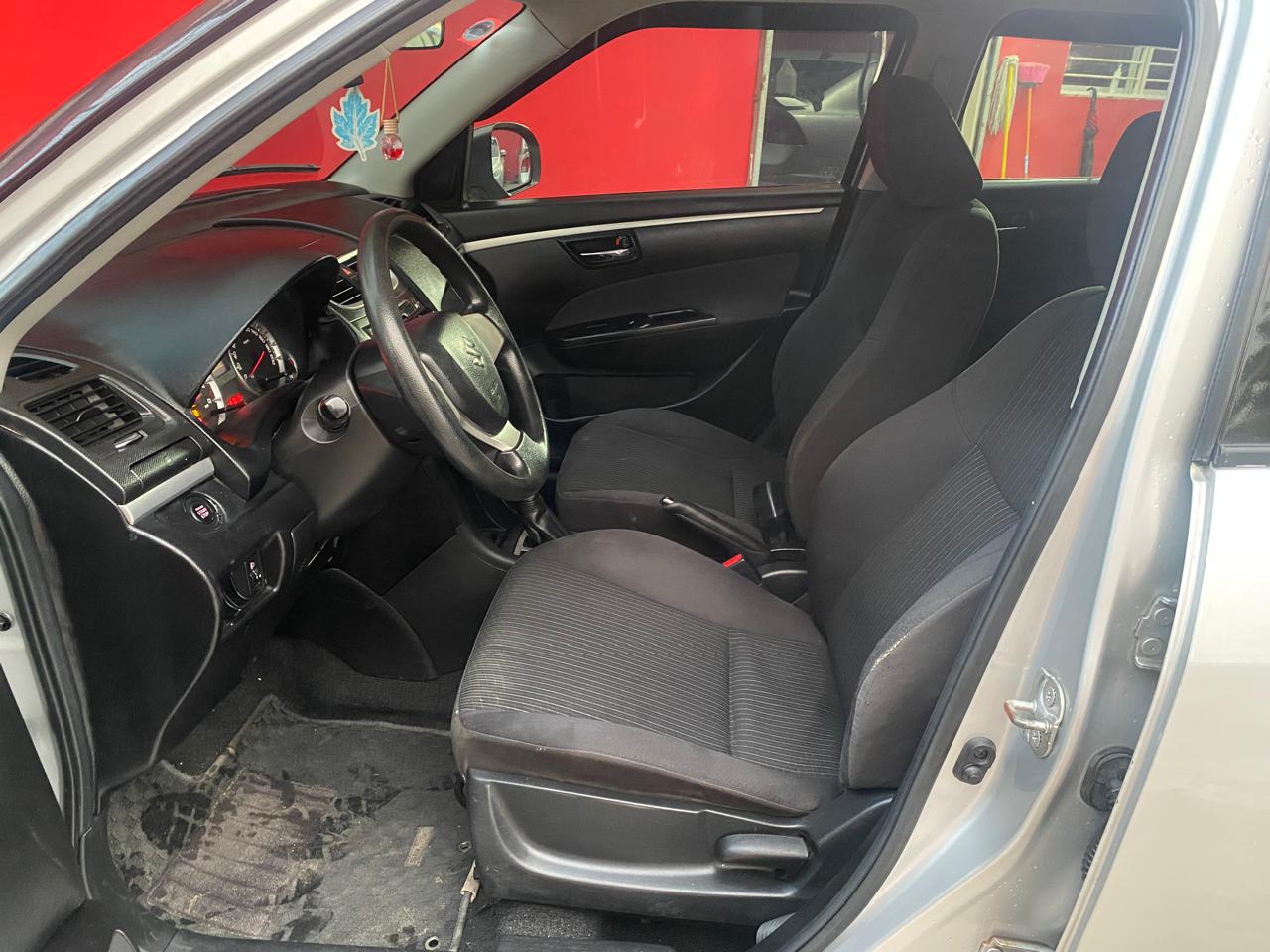  Suzuki Swift 2014 470000.00 Foto 7281220-9.jpg