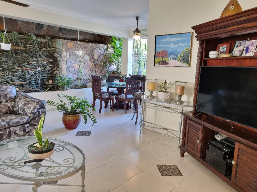 Venta de Casa en Altos de Arroyo Hondo III Foto 7281233-4.jpg