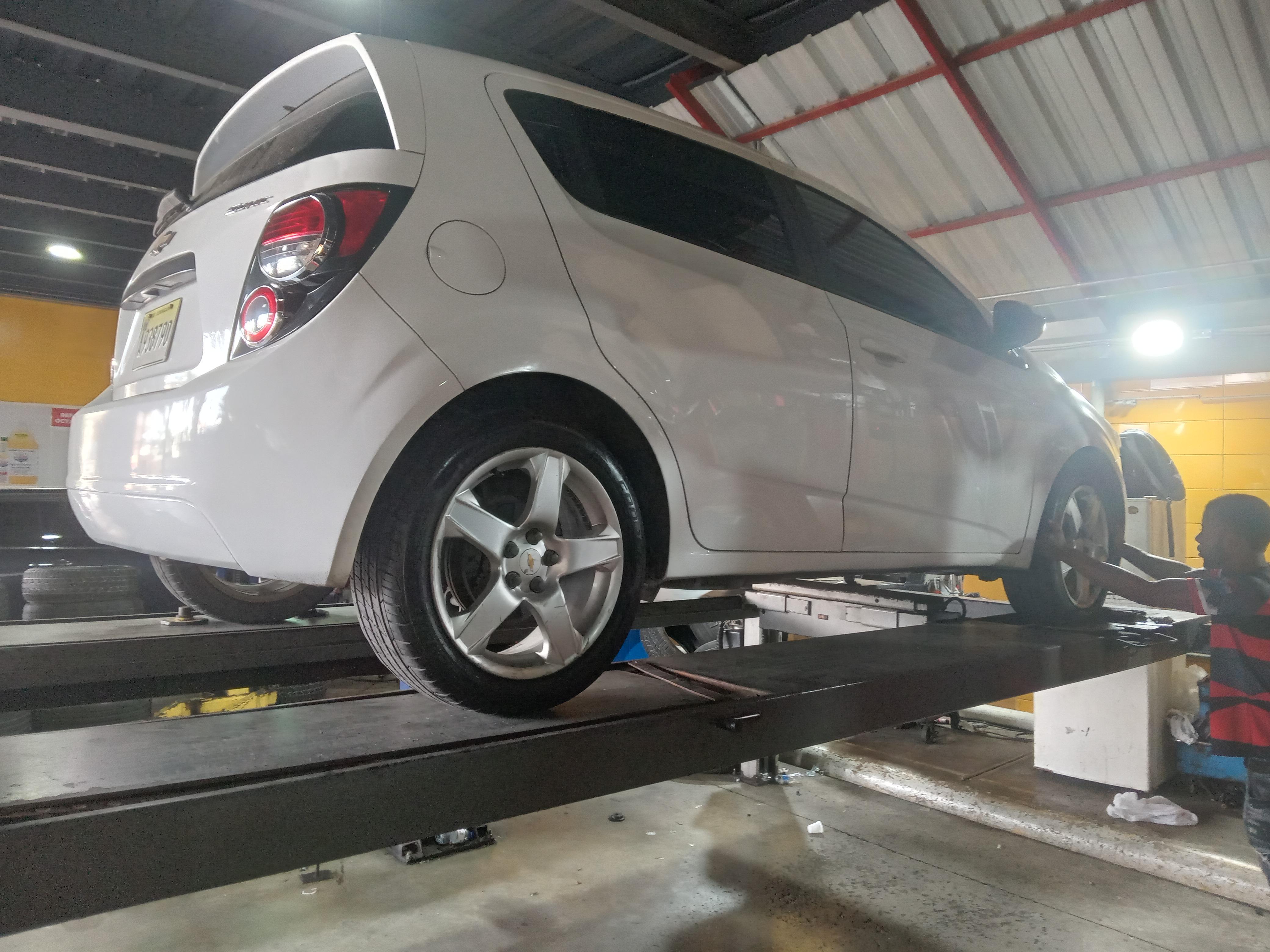 Chevy Sonic LS Hatchback 2015 Manual  Foto 7281243-10.jpg