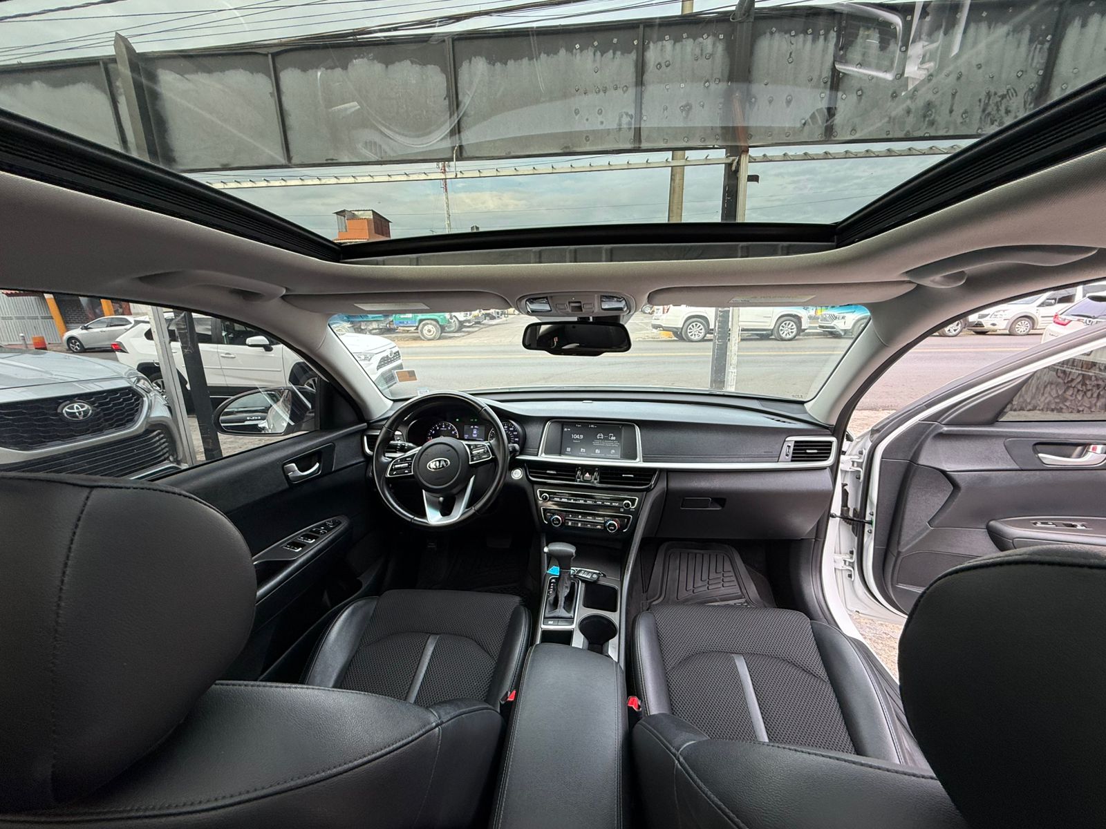 KIA OPTIMA S 2019 BLANCO RECIEN IMPORTADO Foto 7281331-9.jpg