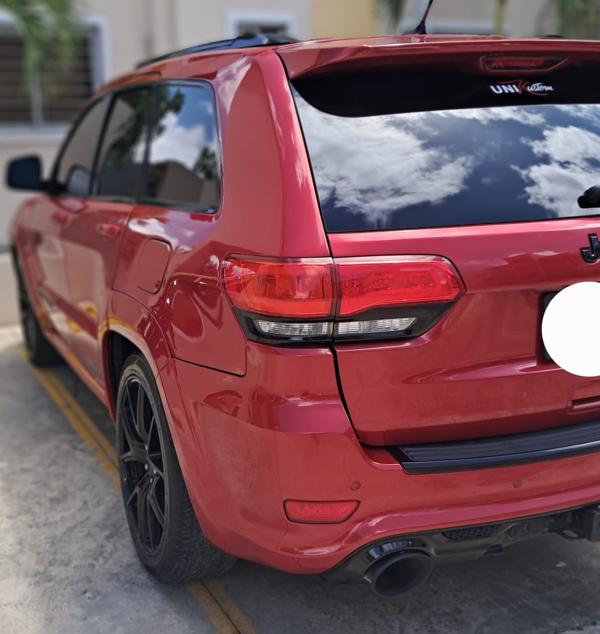 Se vende cherokee overland modificada a SRT 2020 mofleria y todod los  Foto 7281481-10.jpg