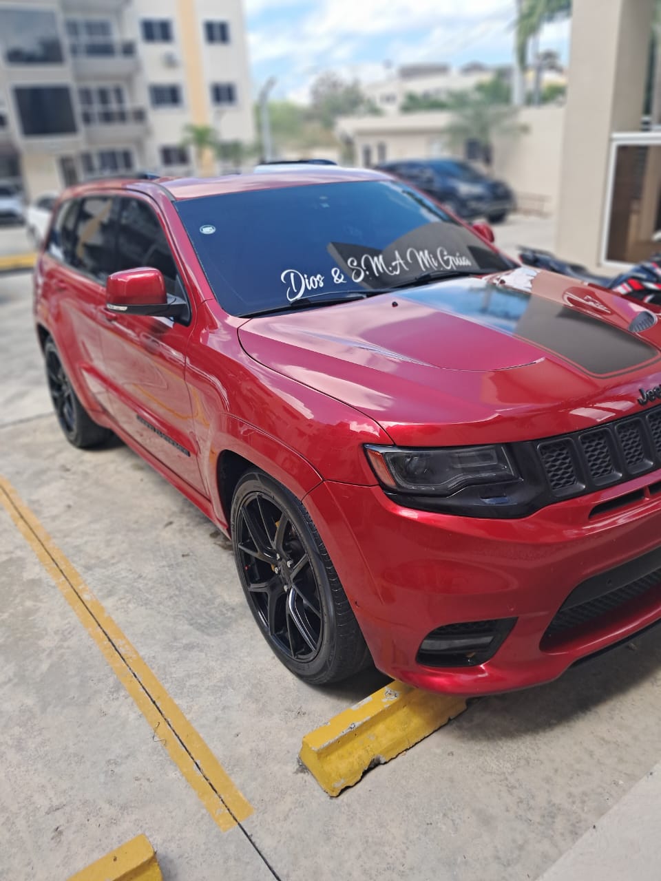 Se vende cherokee overland modificada a SRT 2020 mofleria y todod los  Foto 7281481-6.jpg