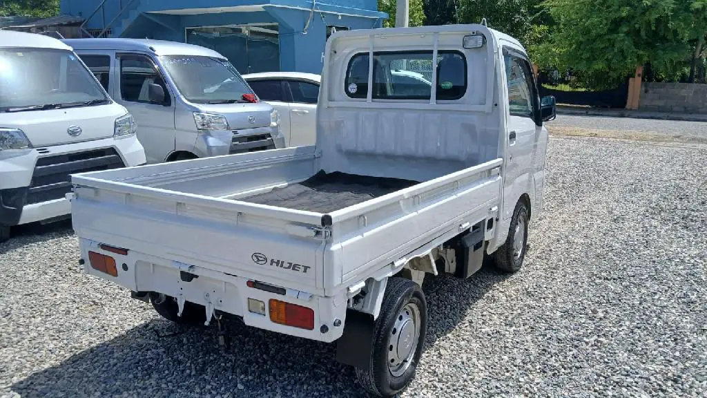 VENDO DAIHATSU HIJET 2019 PLATANERA INICIAL 150000 FINANCIEMIENTO DISP Foto 7281490-3.jpg