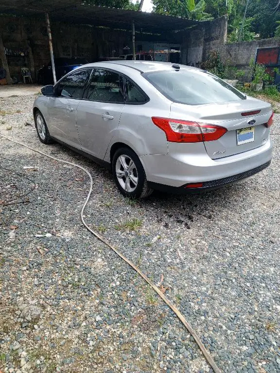vendo ford focus 2014 Foto 7281500-1.jpg