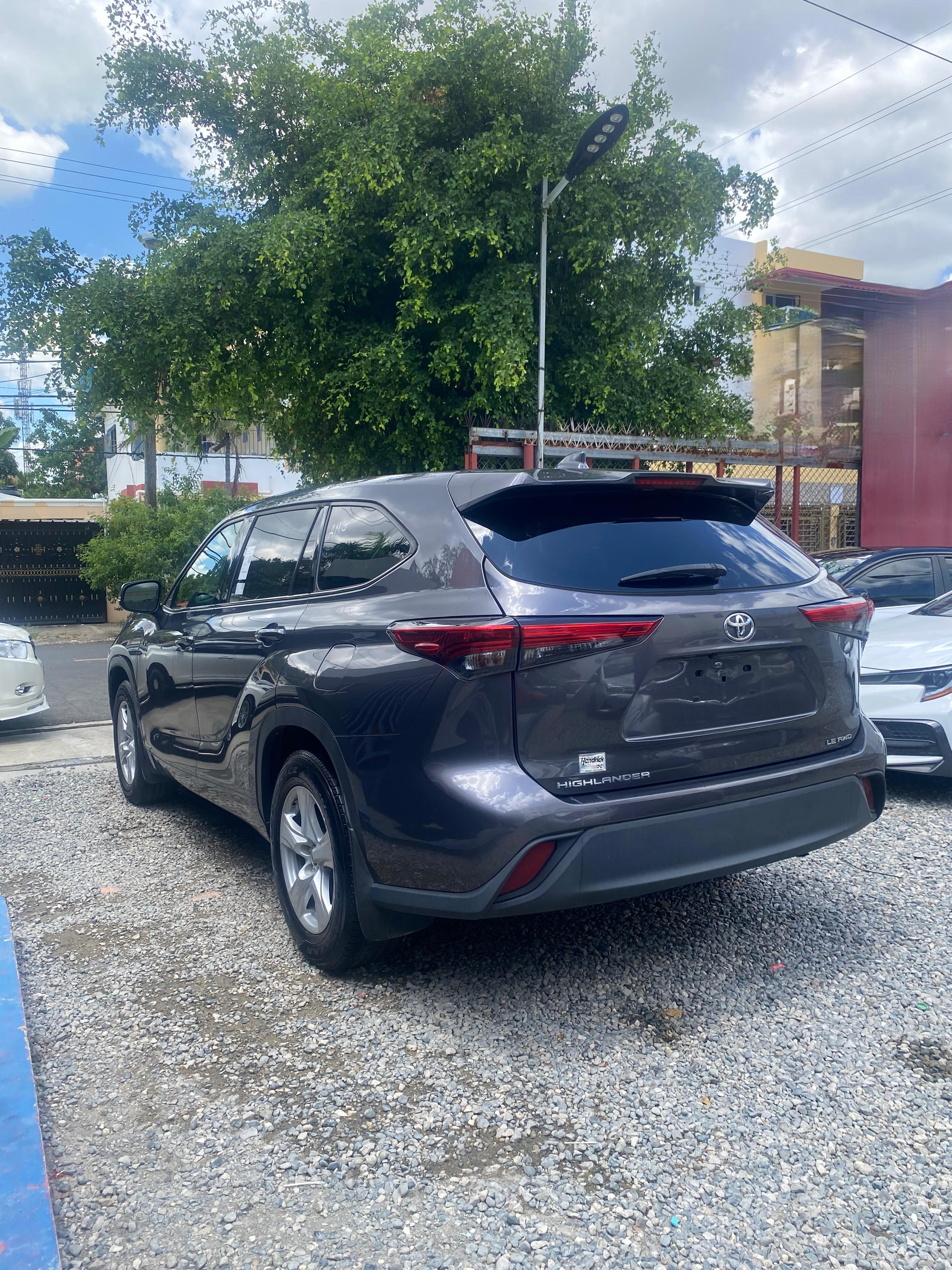 TOYOTA HIGHLANDER LE AWD  2021 Foto 7281567-10.jpg