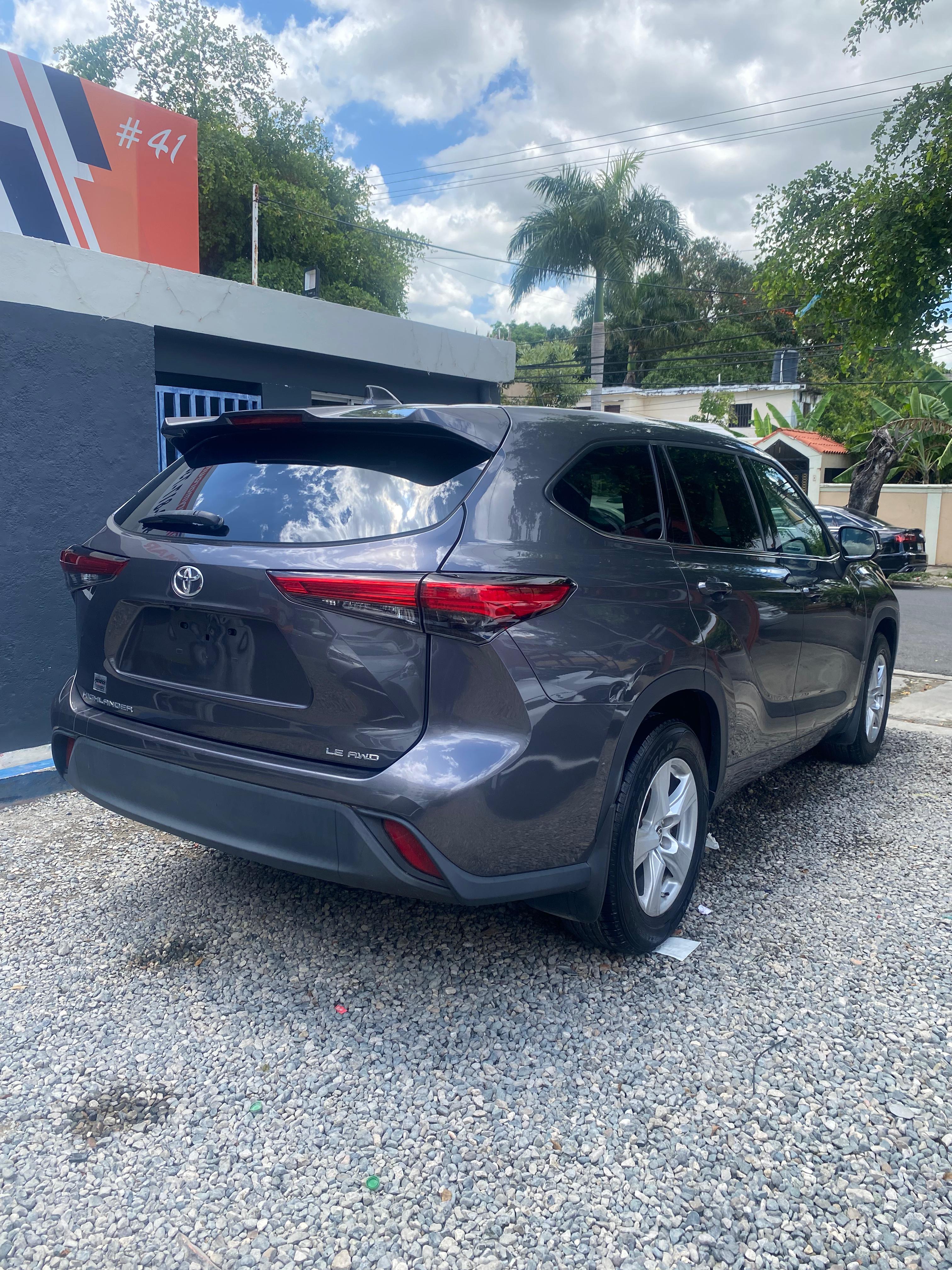 TOYOTA HIGHLANDER LE AWD  2021 Foto 7281567-11.jpg