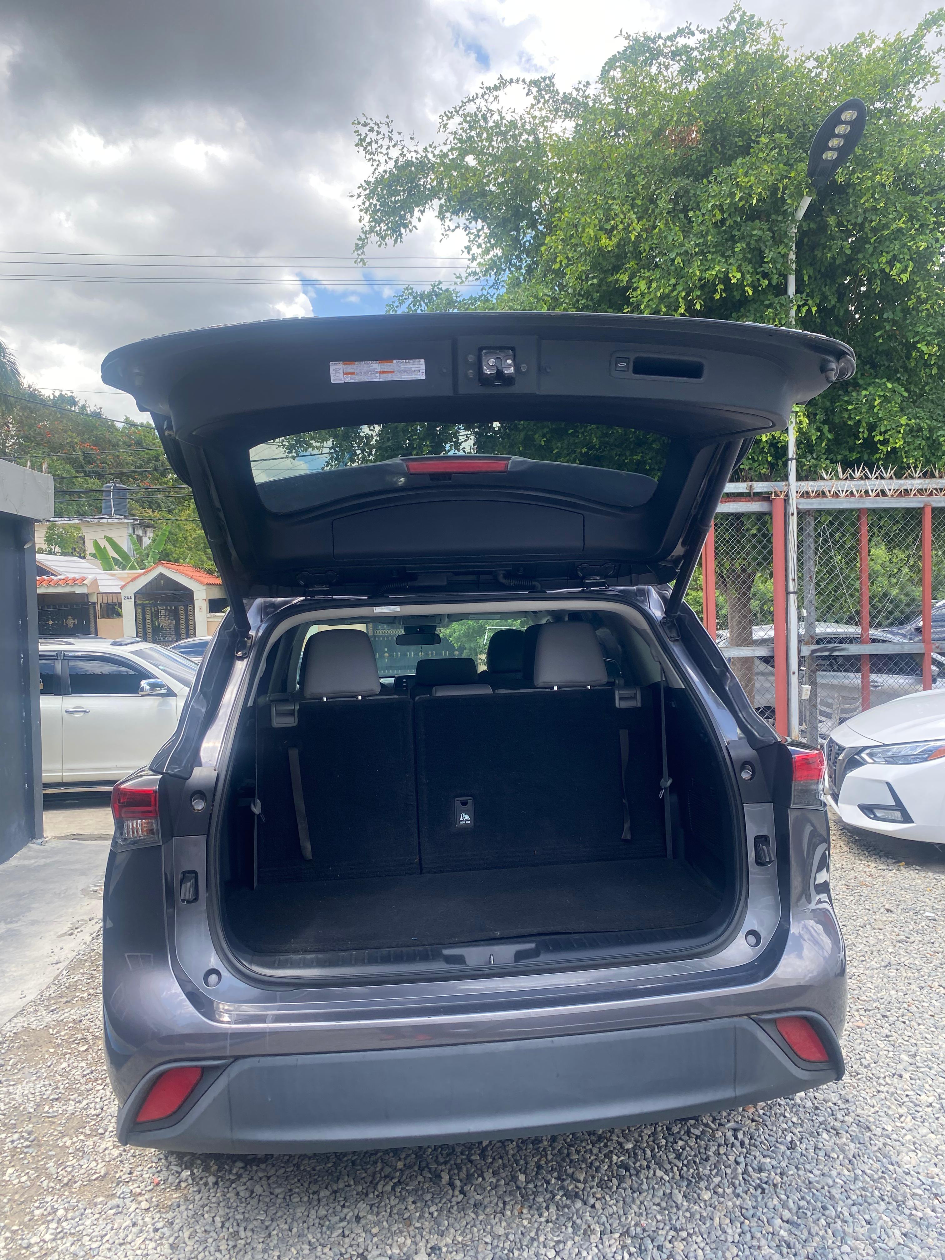 TOYOTA HIGHLANDER LE AWD  2021 Foto 7281567-12.jpg