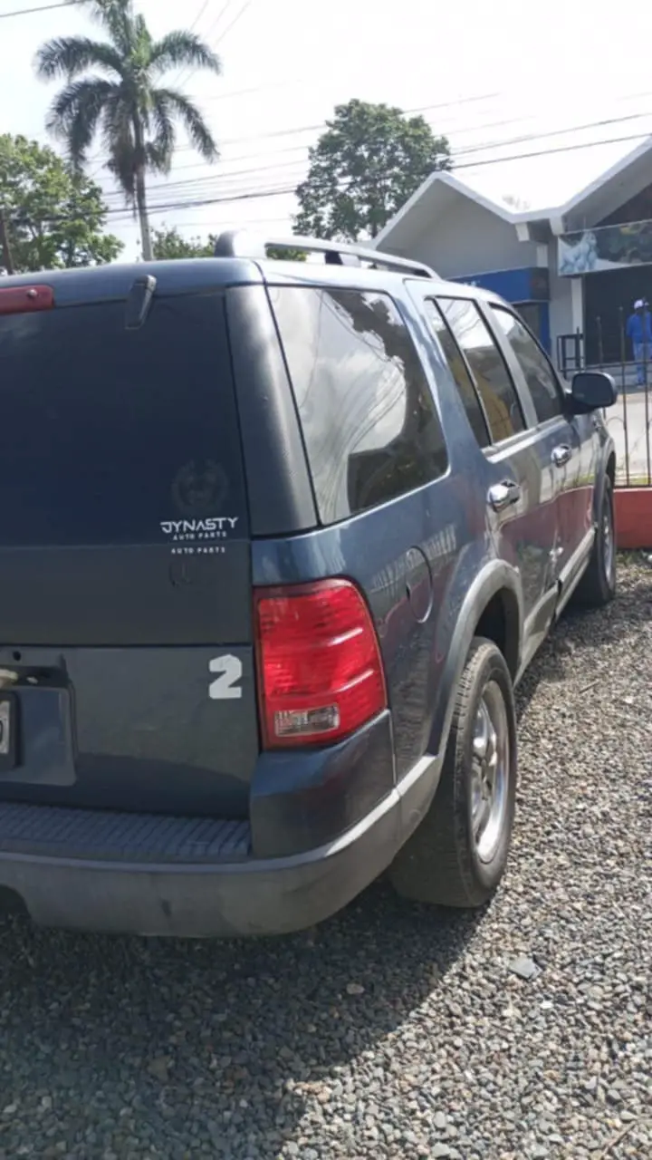 Ford Explorer 2005 Foto 7281624-4.jpg