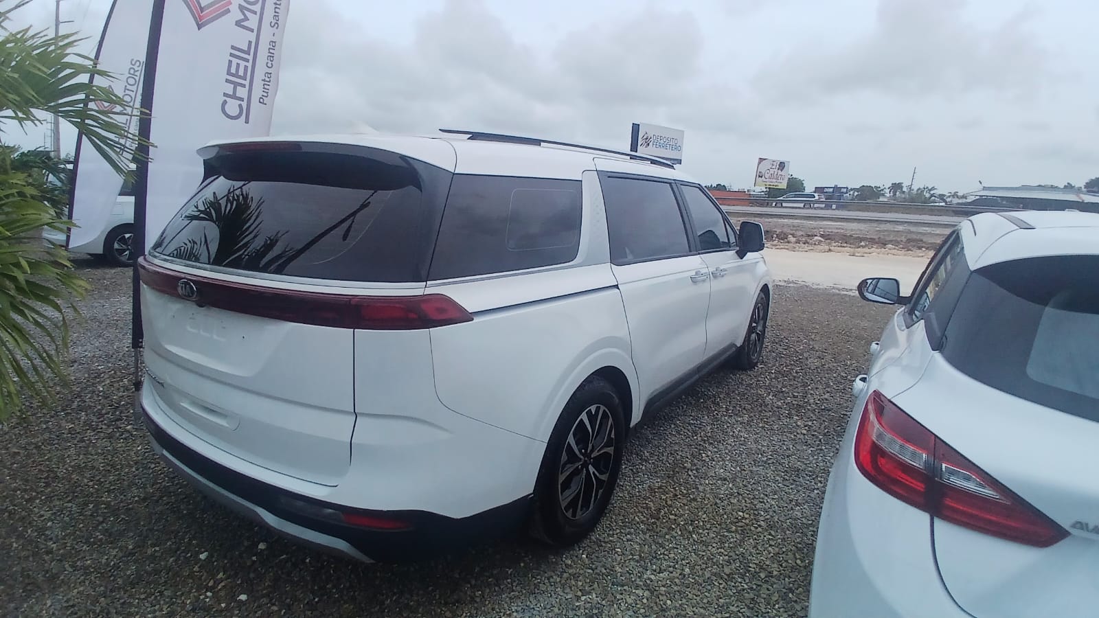 KIA CARNIVAL 2021 en La Altagracia Foto 7281798-10.jpg