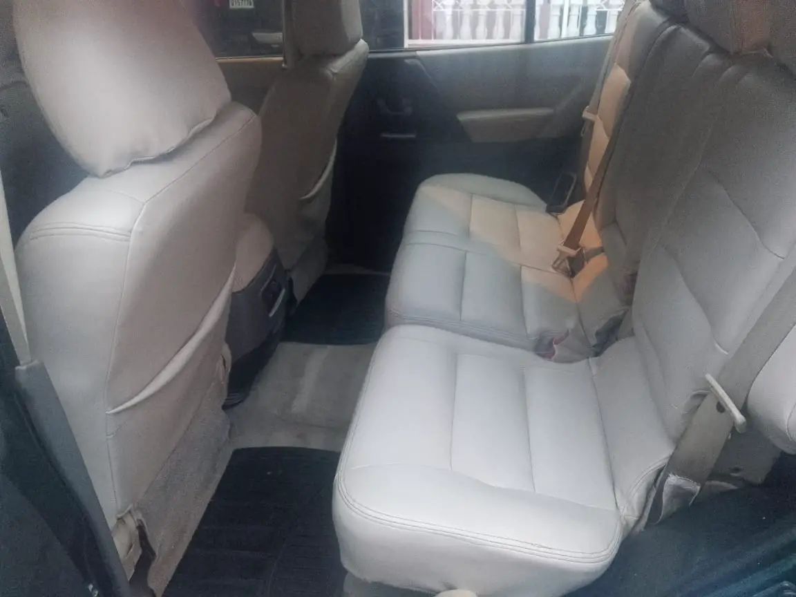 Mitsubishi  2003 Tres filas  LIMITED  Diesel   345000  La Romana Foto 7282001-6.jpg