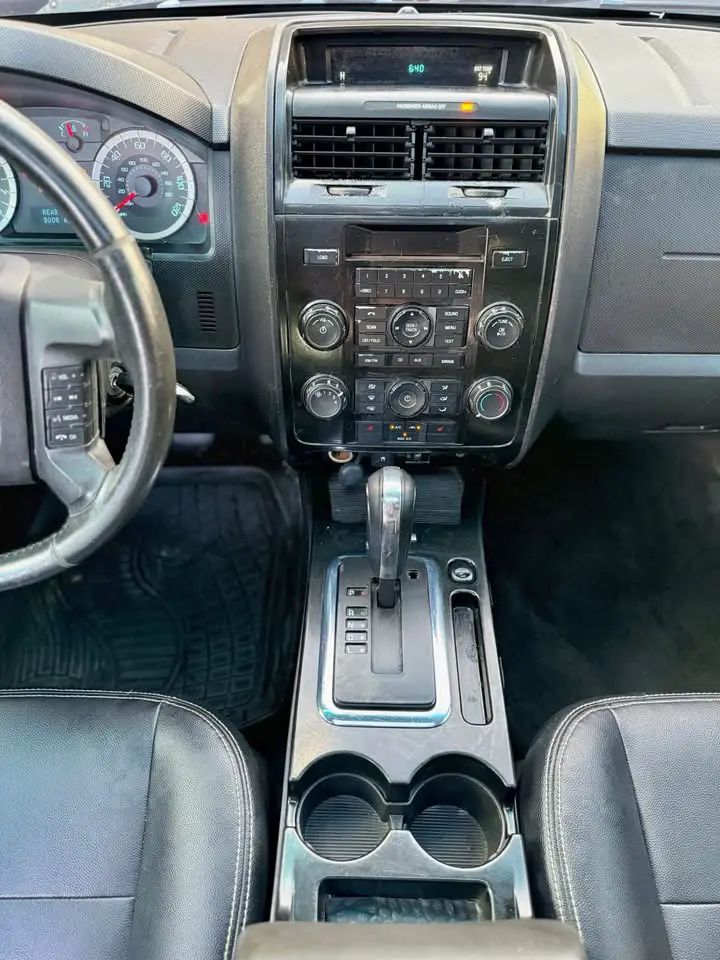 Ford Escape 2010 Limited Foto 7282010-9.jpg