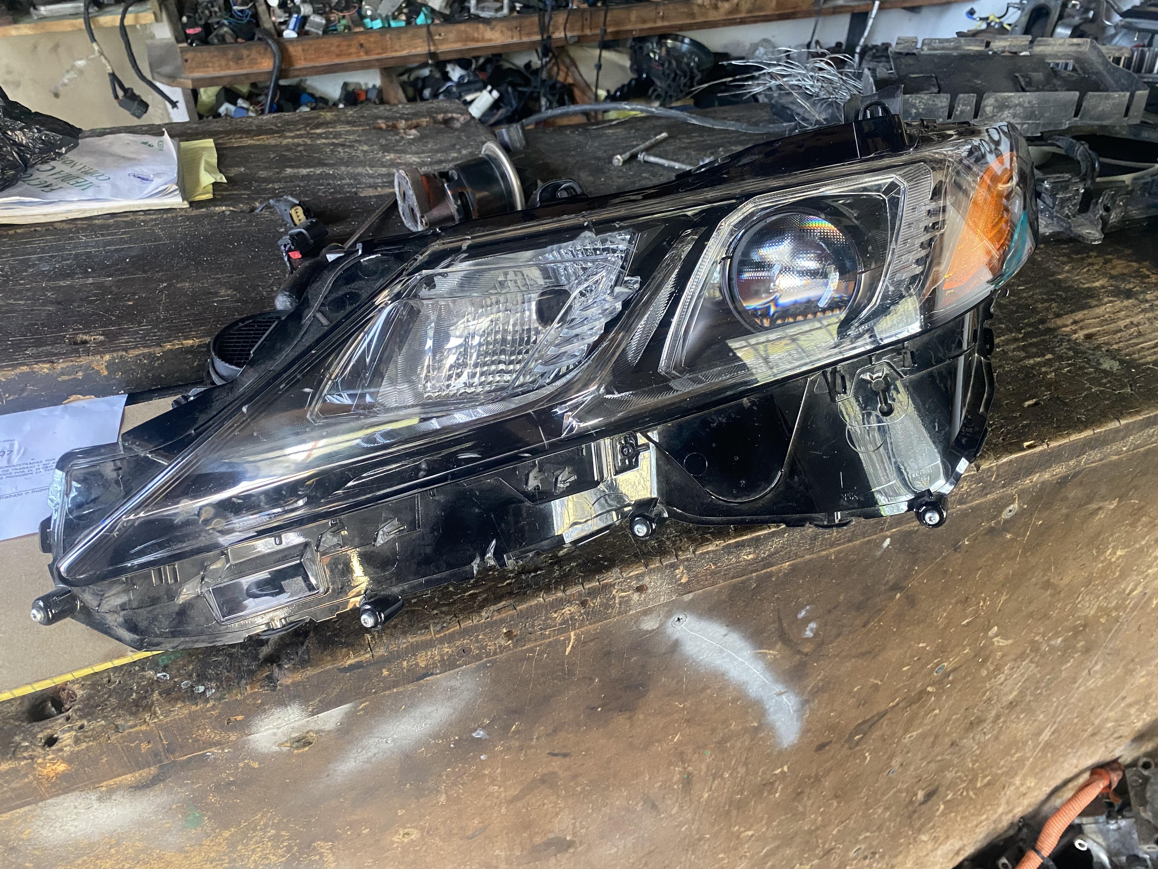 Pantalla de Toyota Camry 2020-2023 original no remplazo con poco uso Foto 7282093-2.jpg