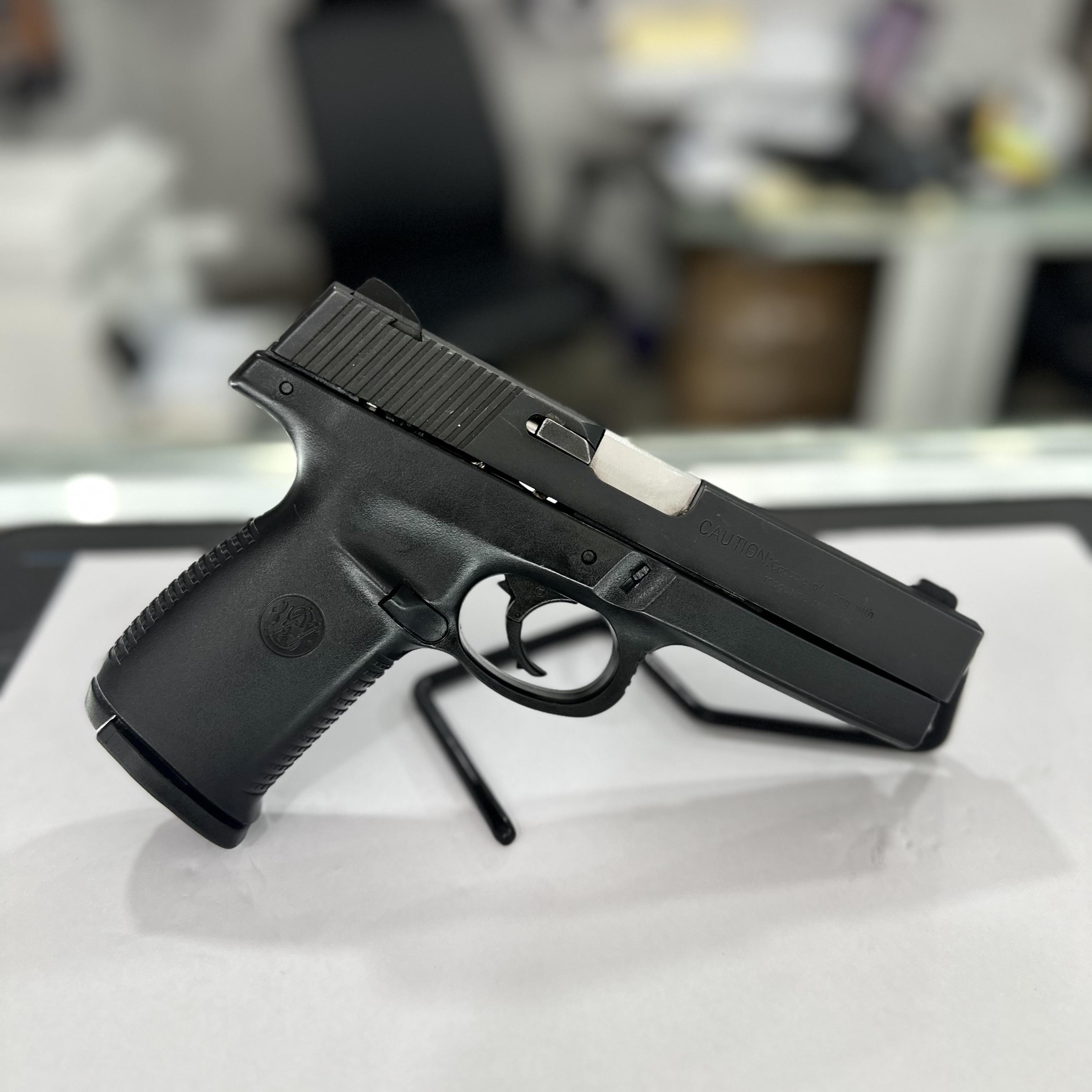 Smith y wesson SW9  Foto 7282110-2.jpg