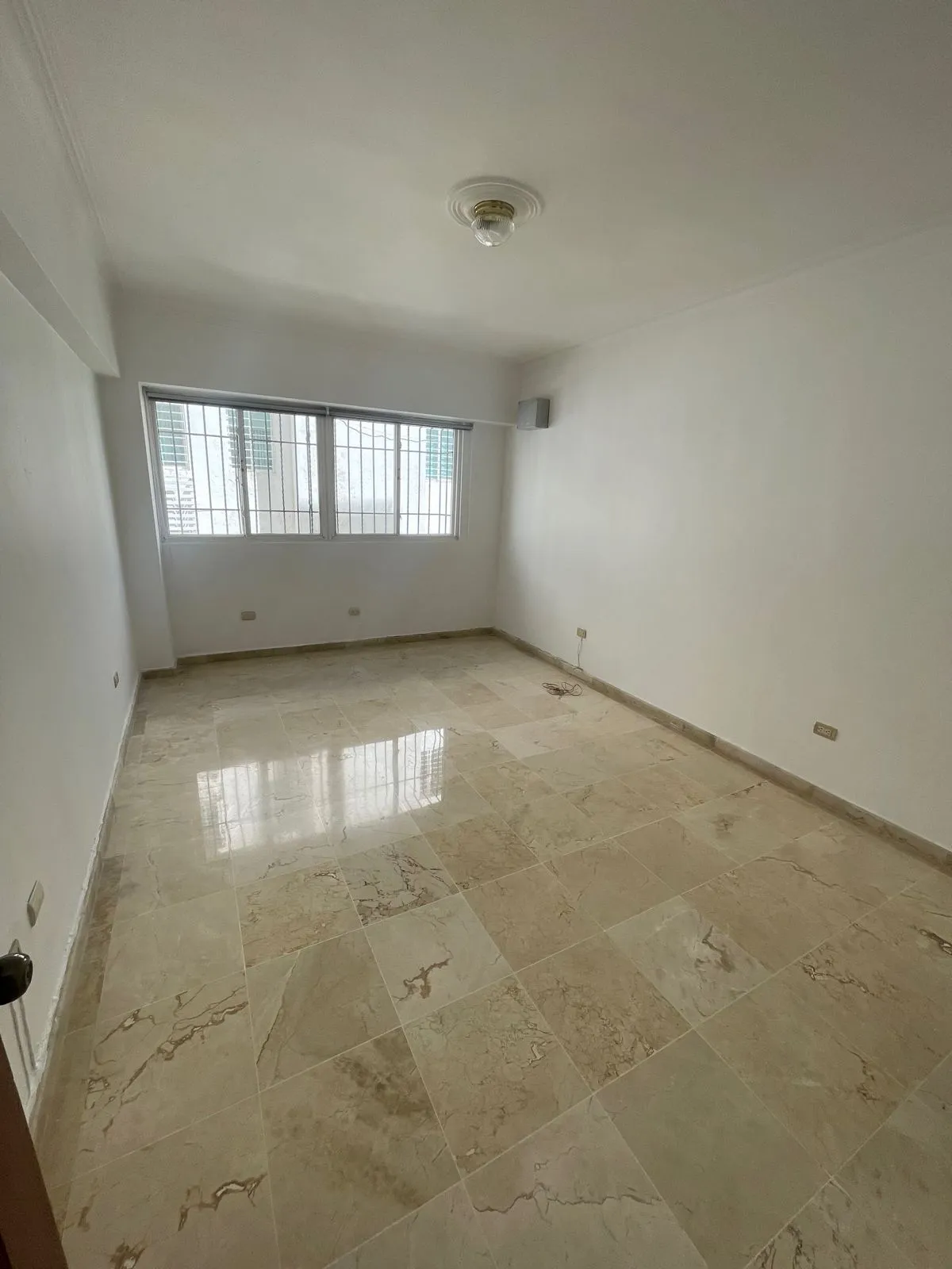 ALQUILO APARTAMENTO CACICAZGOS 5 NIVEL  Foto 7283000-4.jpg