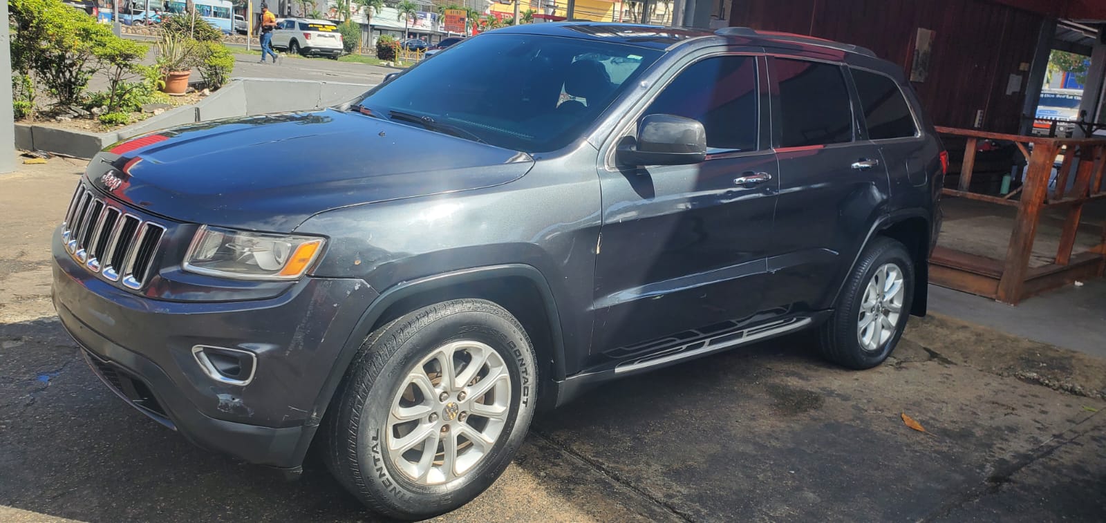 Jeep gran Cherokee Laredo 4X4 Oportunidad  Foto 7283212-2.jpg
