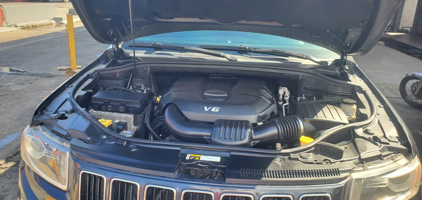 Jeep gran Cherokee Laredo 4X4 Oportunidad  Foto 7283212-6.jpg