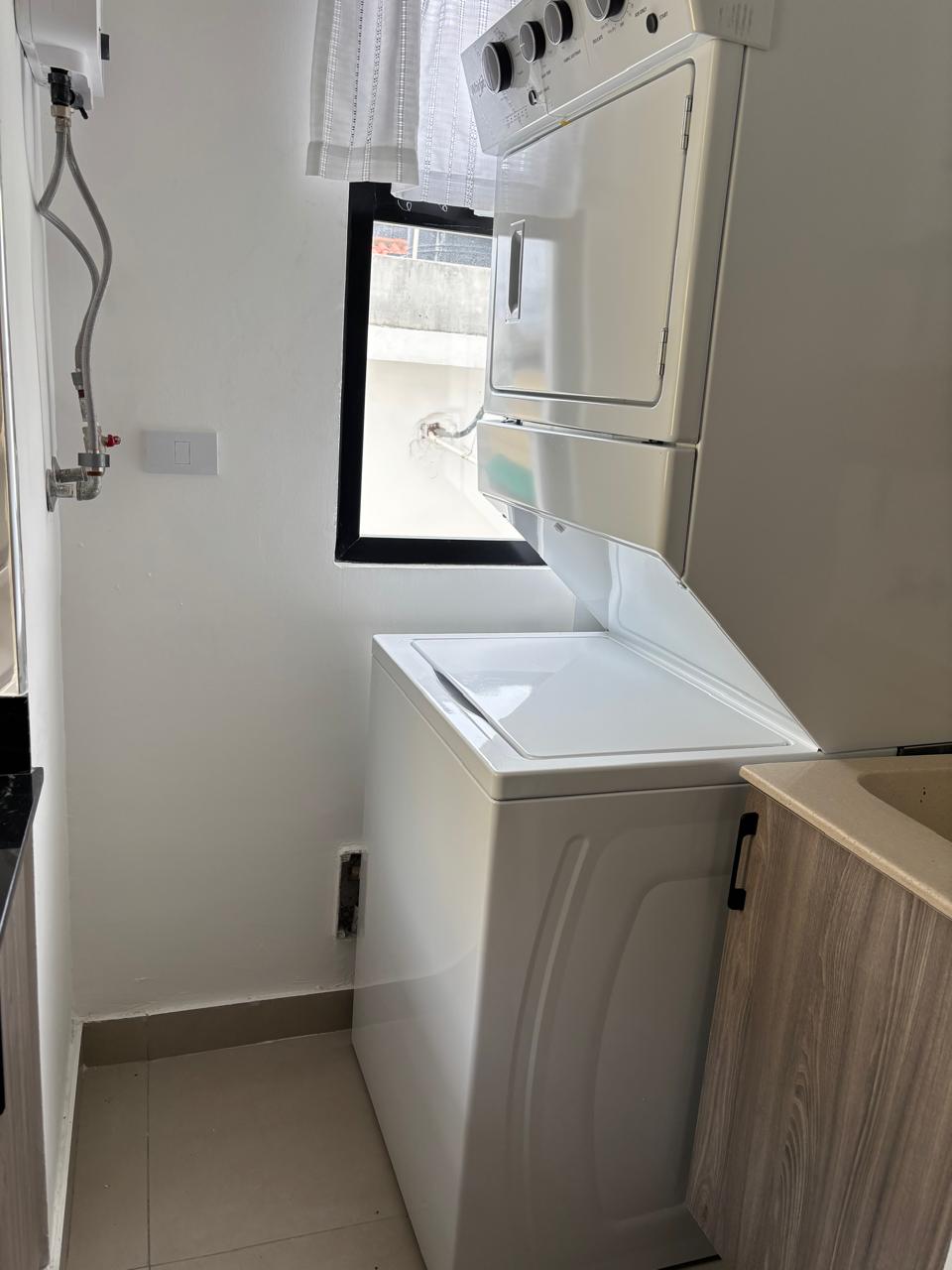 Apartamento nuevo amueblado en torre moderna en Bella Vista Foto 7283725-1.jpg