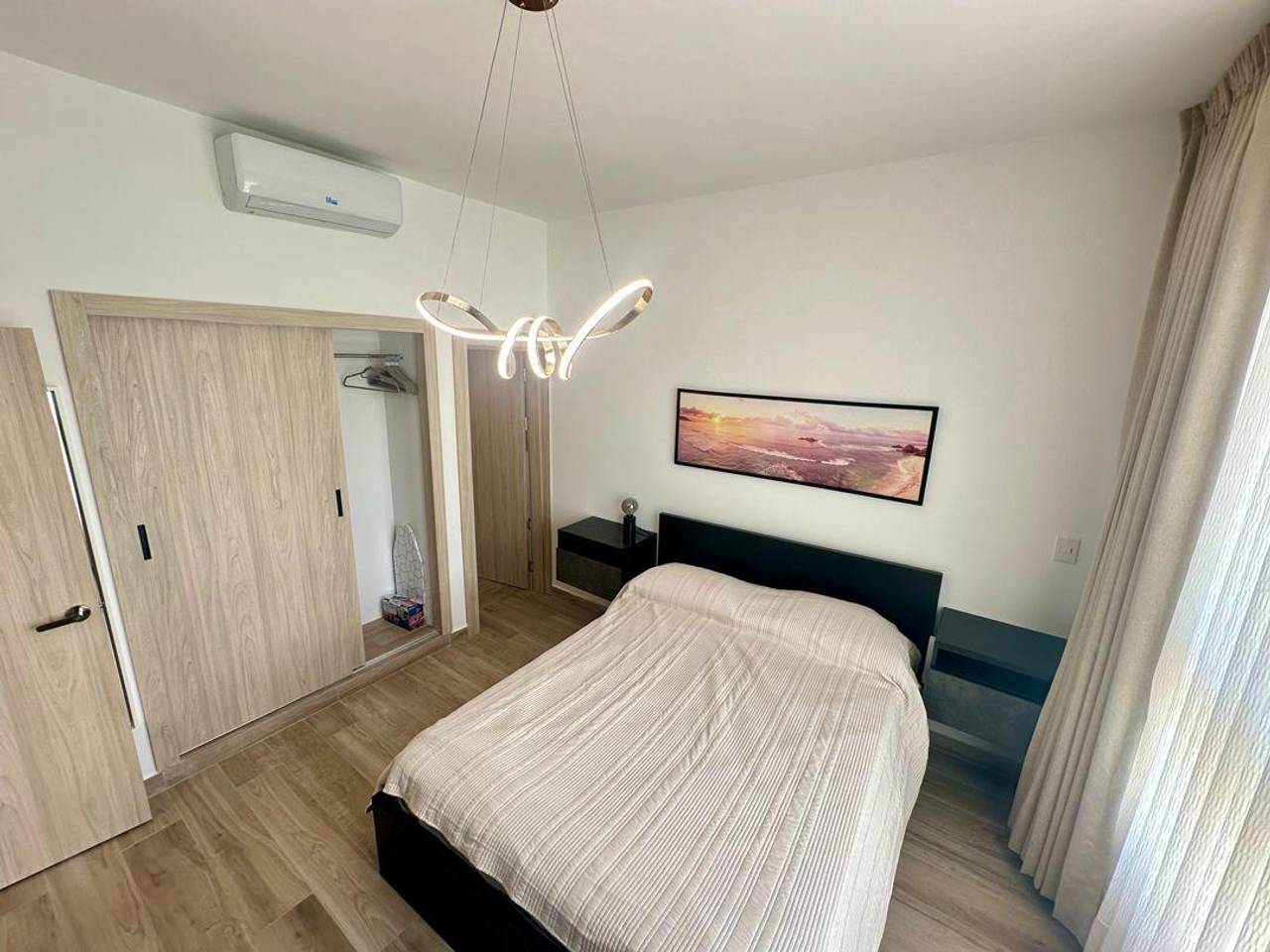 LUJOSOS APARTAMENTO AMUEBLADO Y CON VSITA A LA PISCINA EN EL DOWNTOWN  Foto 7283747-5.jpg