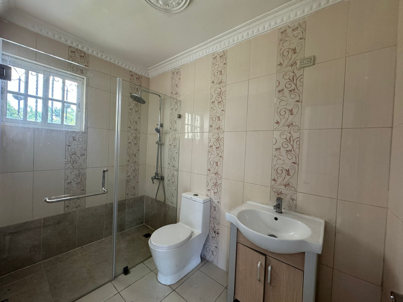 Se vende casa en Viejo Arroyo Hondo en residencial cerrado con garita  Foto 7283796-6.jpg