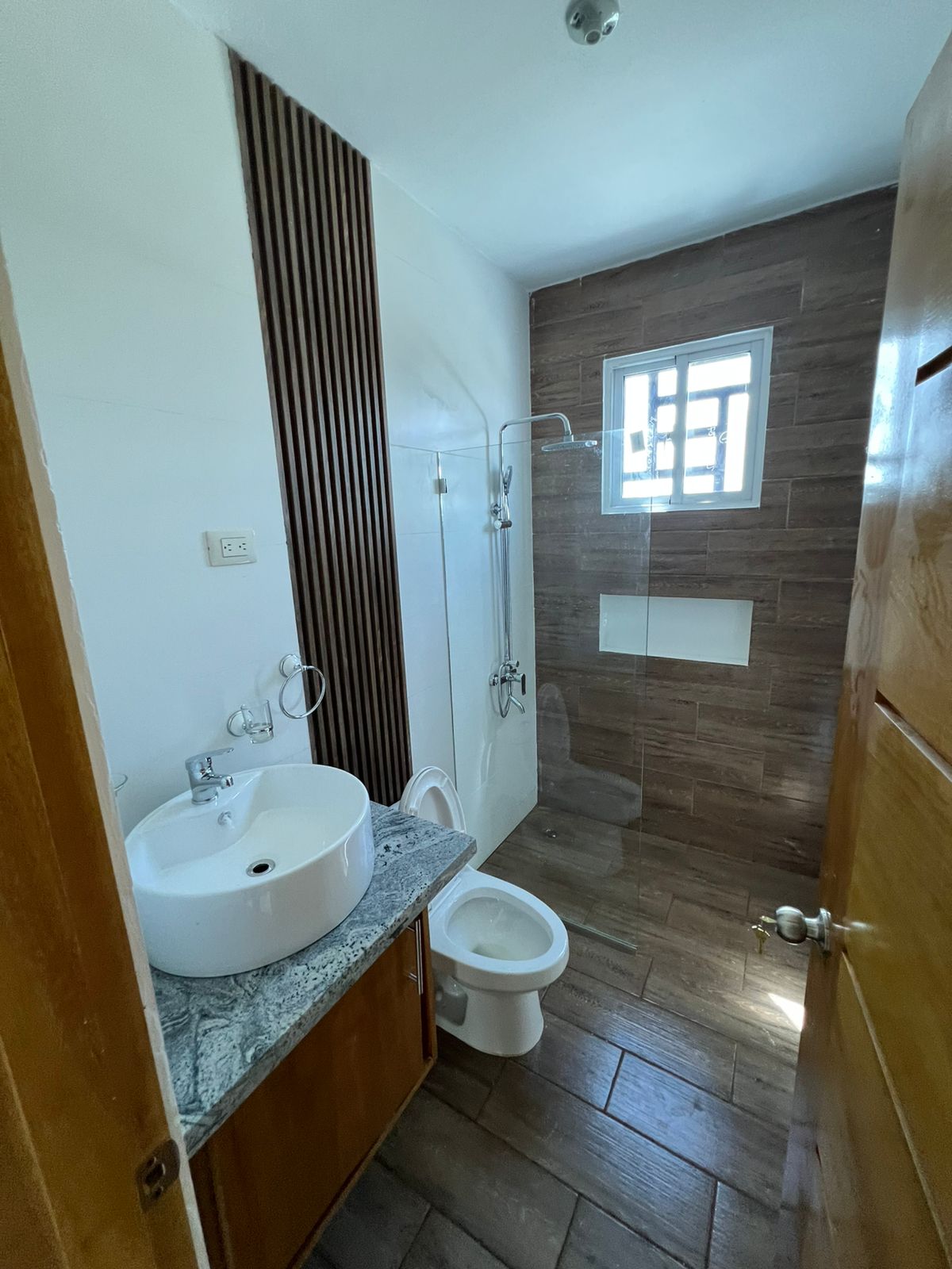 ???? EN VENTA – Casa Próxima a la Zona Franca de Rafey Santiago R.D. Foto 7284026-12.jpg