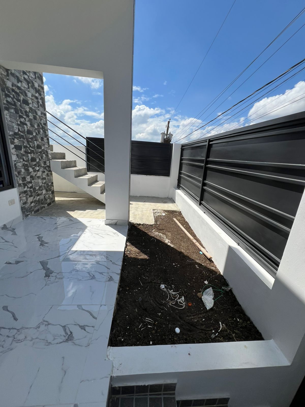 ???? EN VENTA – Casa Próxima a la Zona Franca de Rafey Santiago R.D. Foto 7284026-4.jpg