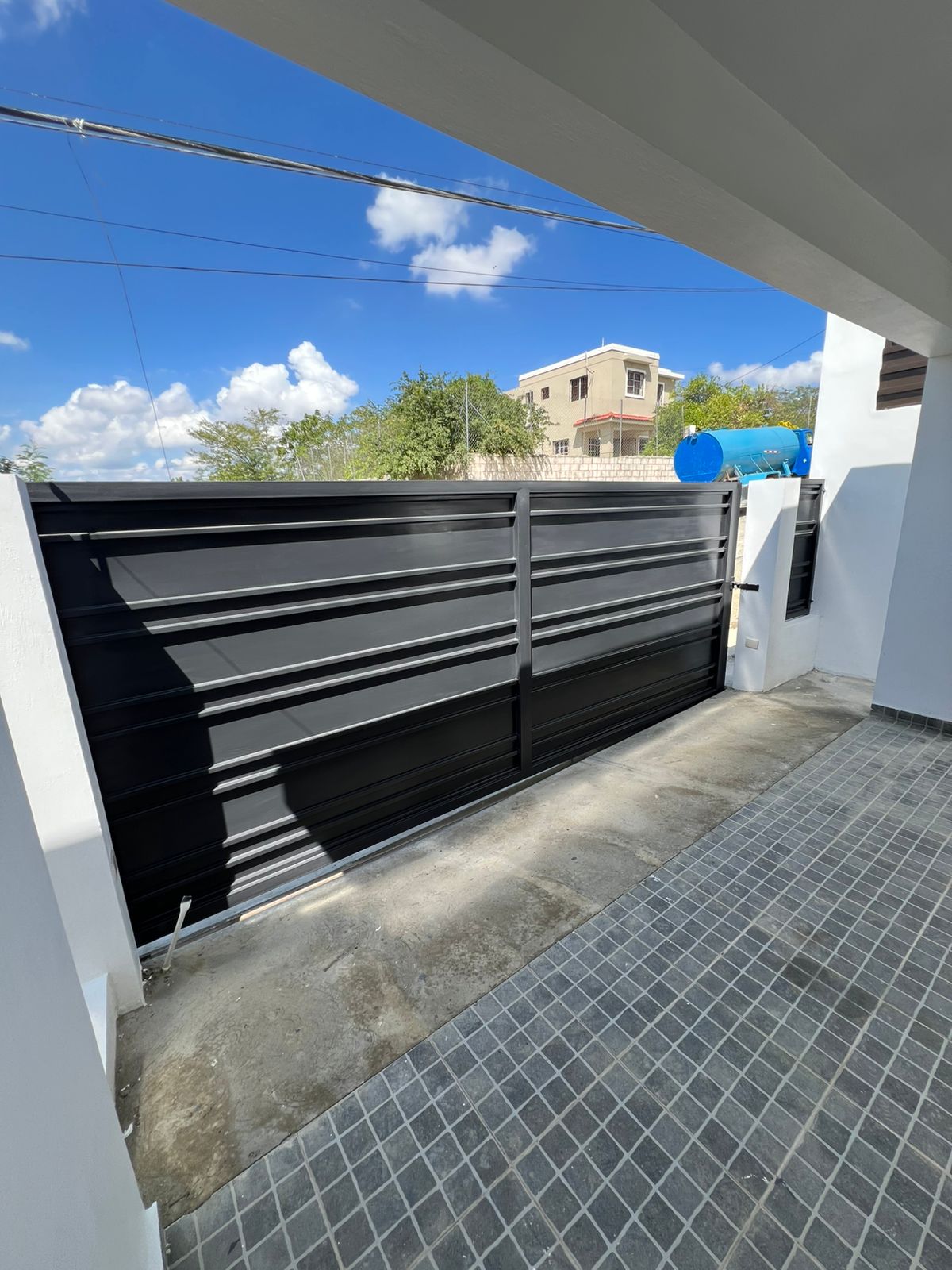 ???? EN VENTA – Casa Próxima a la Zona Franca de Rafey Santiago R.D. Foto 7284026-6.jpg