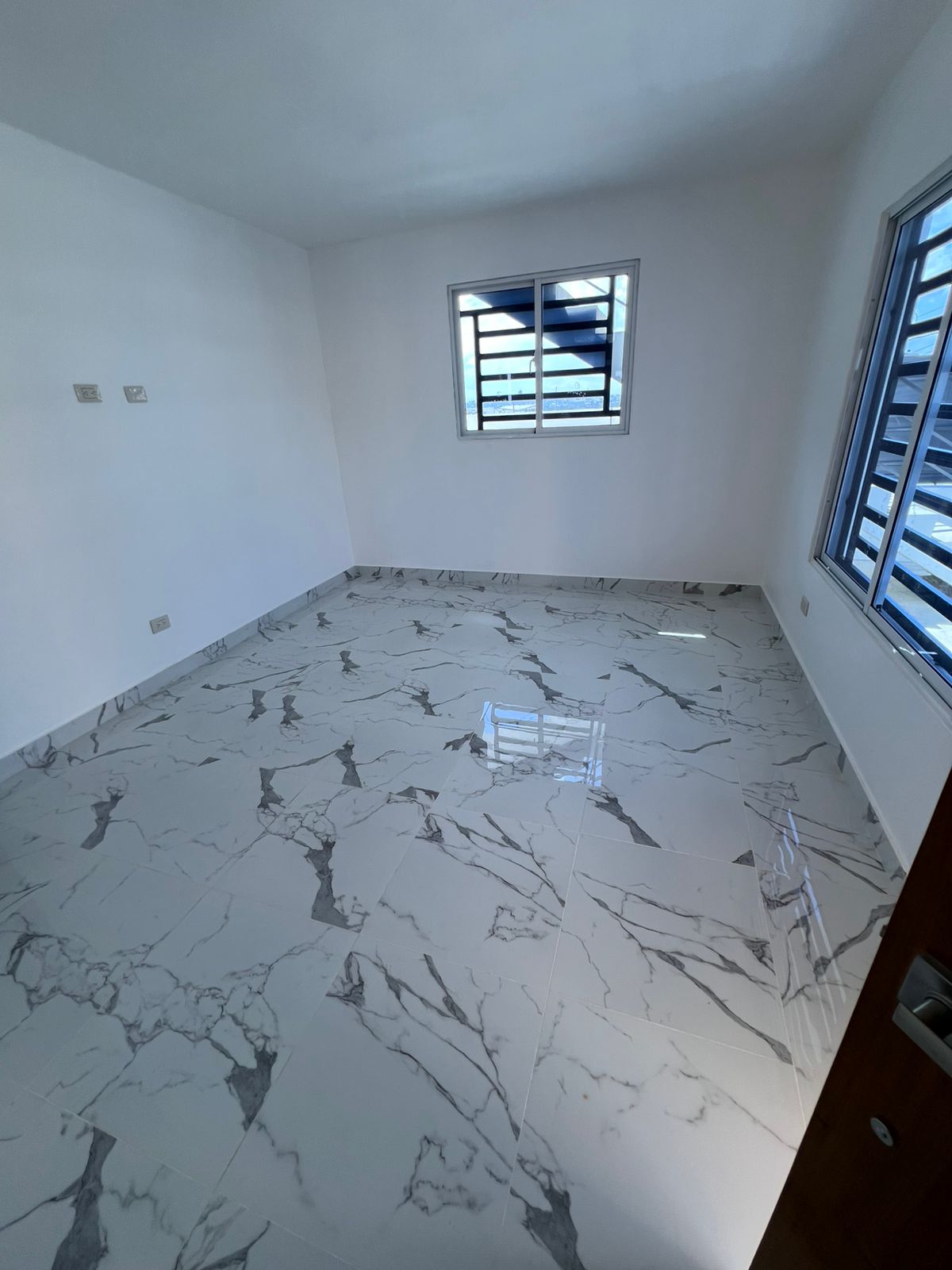 ???? EN VENTA – Casa Próxima a la Zona Franca de Rafey Santiago R.D. Foto 7284026-9.jpg
