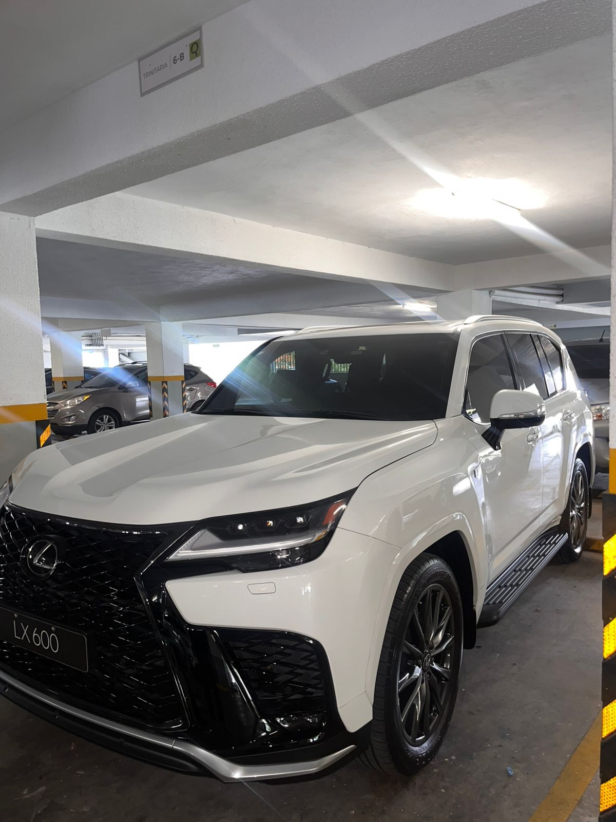 ATENCIÓN PURGA RD ???? ???? SE VENDE Lexus LX 600 F Sport 2023 COMO N Foto 7284038-11.jpg