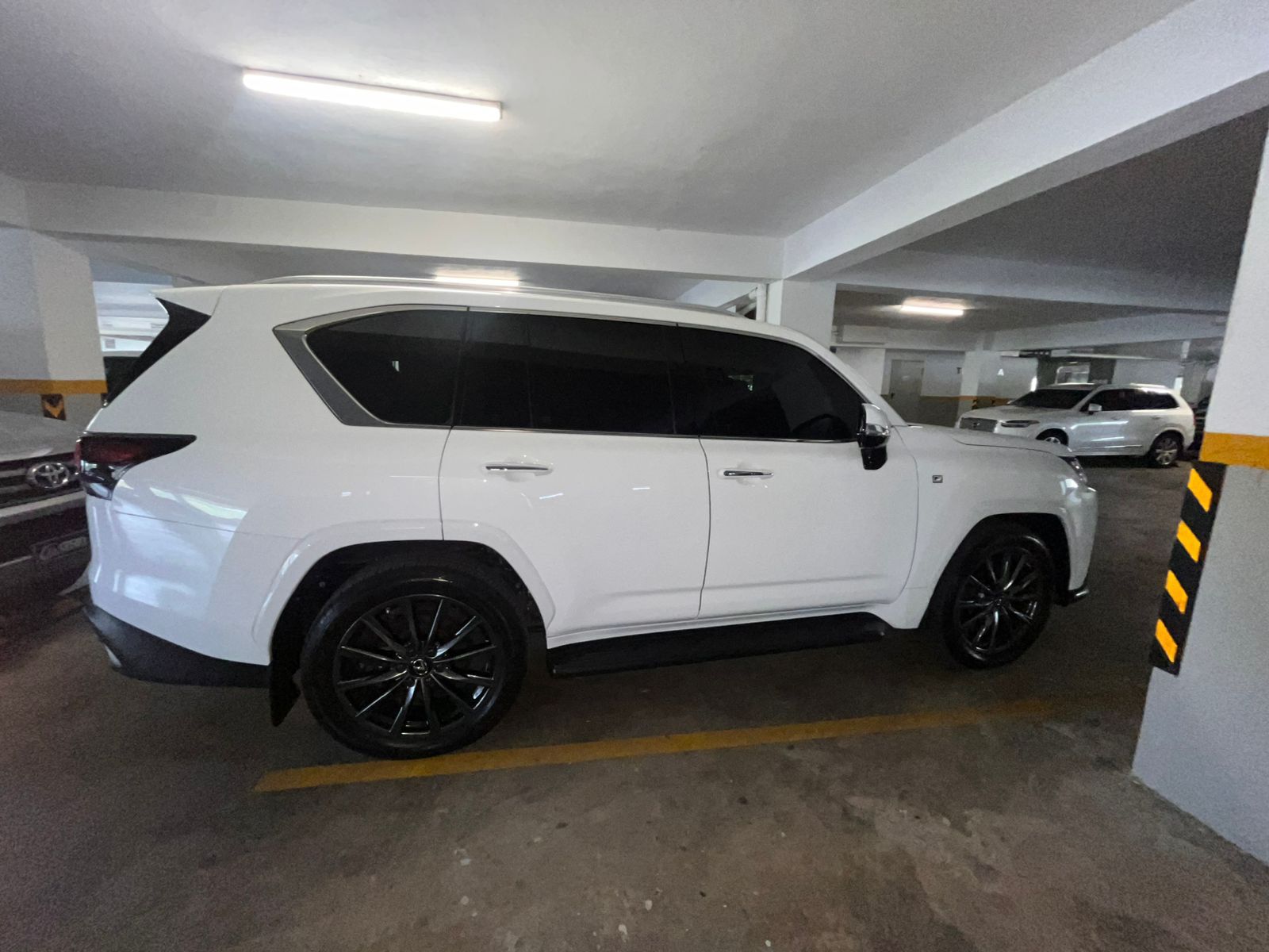 ATENCIÓN PURGA RD ???? ???? SE VENDE Lexus LX 600 F Sport 2023 COMO N Foto 7284040-7.jpg