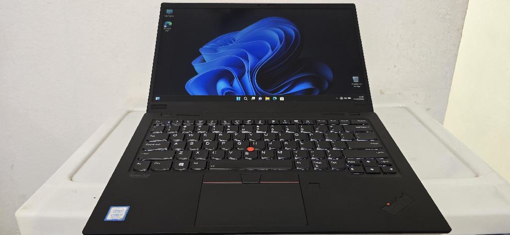 Lenovo carbon x1 14 Pulg Core i7 Ram 16gb Disco 256gb SSD Solido  Foto 7284567-1.jpg
